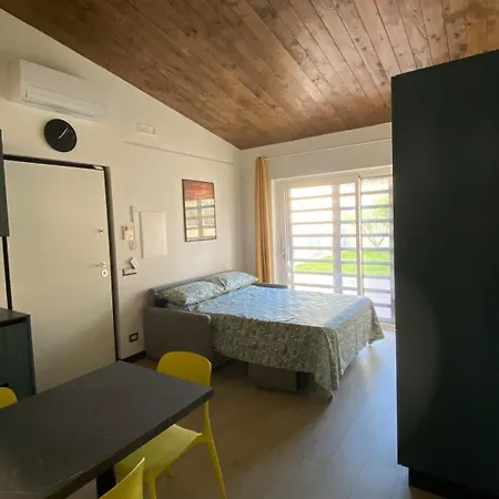 Βίλα Villino Ancillotto With Garden And Parking Motorcycle Space Ρώμη